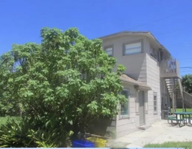 3 of 14 - 402 N A Street, Lake Worth Beach, FL