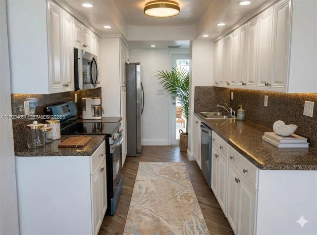 4 of 30 - 100 Golden Isles Drive #605, Hallandale Beach, FL