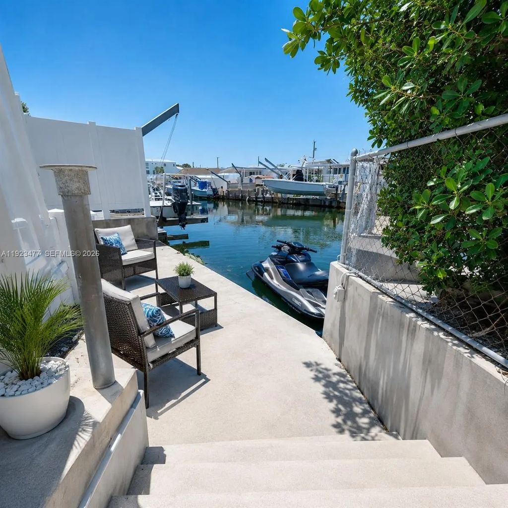 212 Buttonwood Lane, Key Largo
