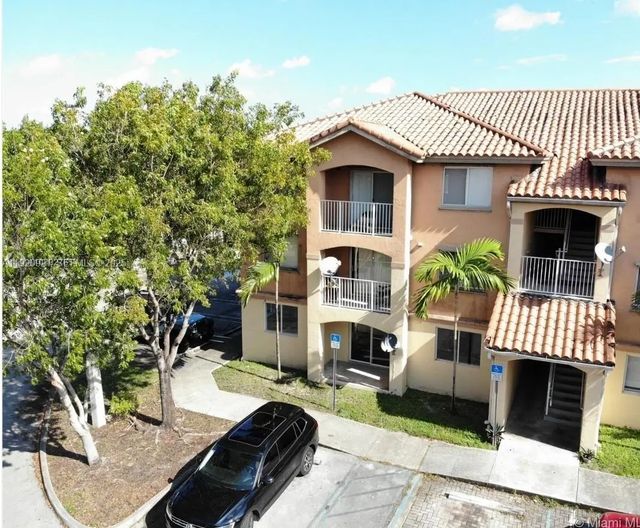 2 of 22 - 17622 Nw 25th Avenue #101, Miami Gardens, FL