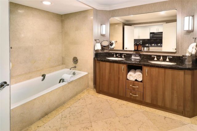5 of 17 - 601 N Ft Lauderdale Bch Boulevard #905, Fort Lauderdale, FL