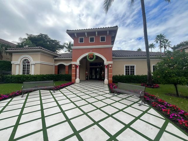 4167 N Haverhill Road #1102, West Palm Beach
