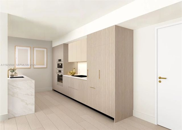 2 of 17 - 218 Se 7th Street #517, Hallandale Beach, FL