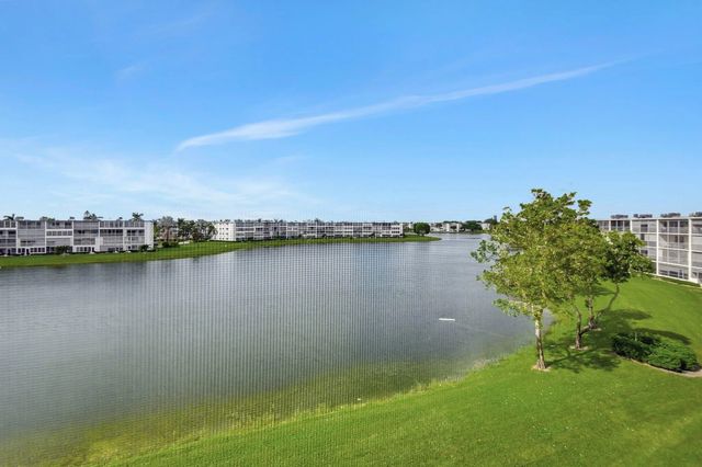 2 of 22 - 4089 Guildford E #e, Boca Raton, FL