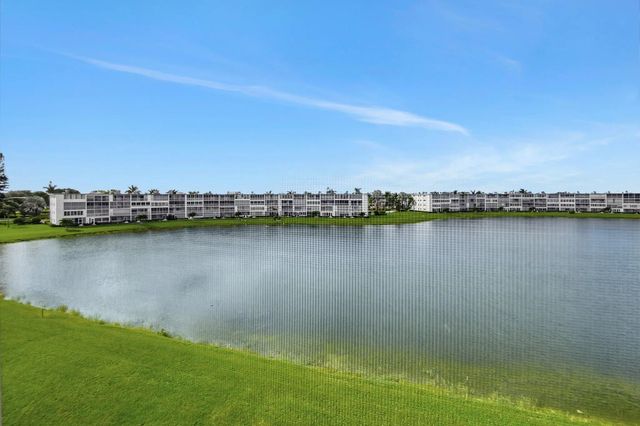 3 of 22 - 4089 Guildford E #e, Boca Raton, FL