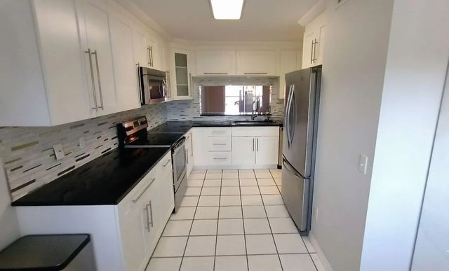 3 of 14 - 4735 E Lucerne Lakes Boulevard E #413, Lake Worth, FL