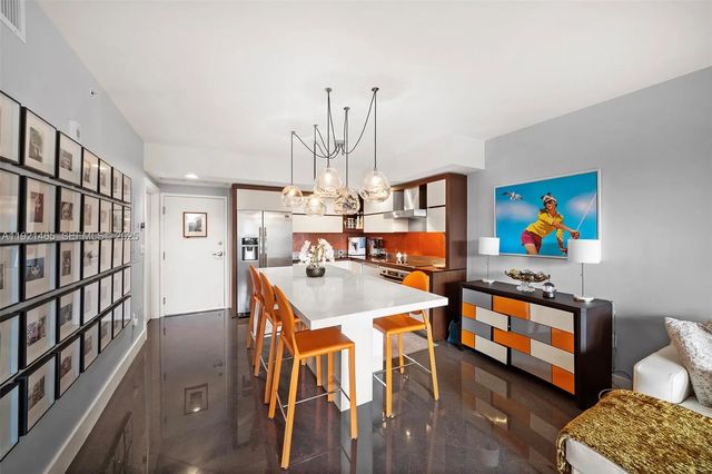 3 of 14 - 2155 Washington Court #205, Miami Beach, FL
