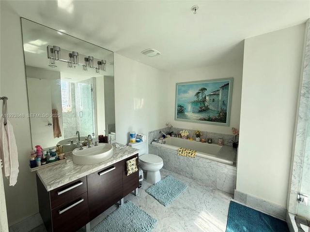 3 of 47 - 253 Ne 2nd Street #908, Miami, FL