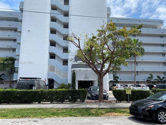 4 of 32 - 1650 Ne 115th Street #405, Miami, FL