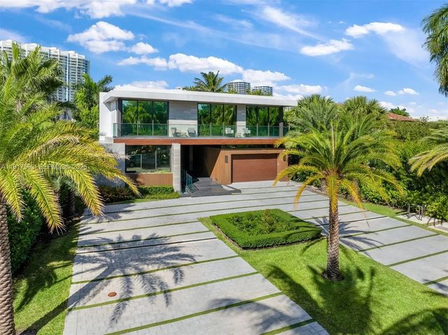 342 S Parkway, Golden Beach