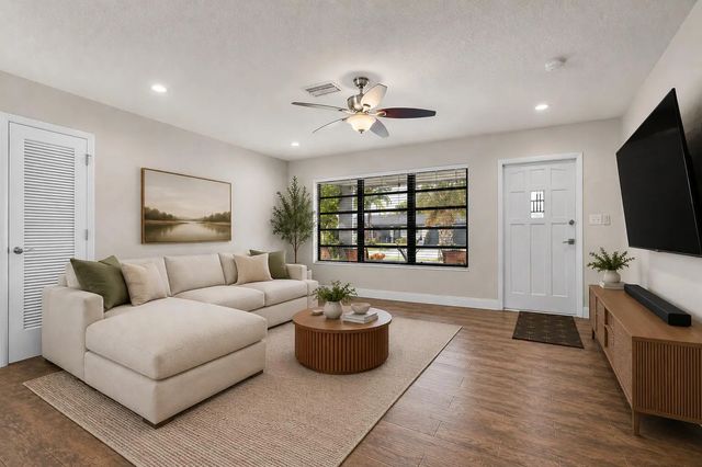 3 of 26 - 5160 Ne 18th Terrace, Fort Lauderdale, FL