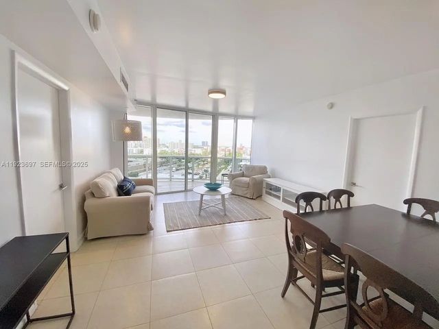 4 of 12 - 17201 Collins Avenue #1009, Sunny Isles Beach, FL