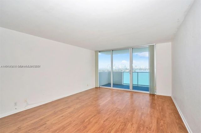3 of 22 - 1200 West Avenue #1503, Miami Beach, FL