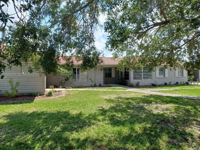 4 of 4 - 1015 Lakeview Drive, Sebring, FL