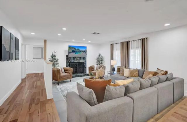 5 of 100 - 11155 Sw 40th Street, Davie, FL