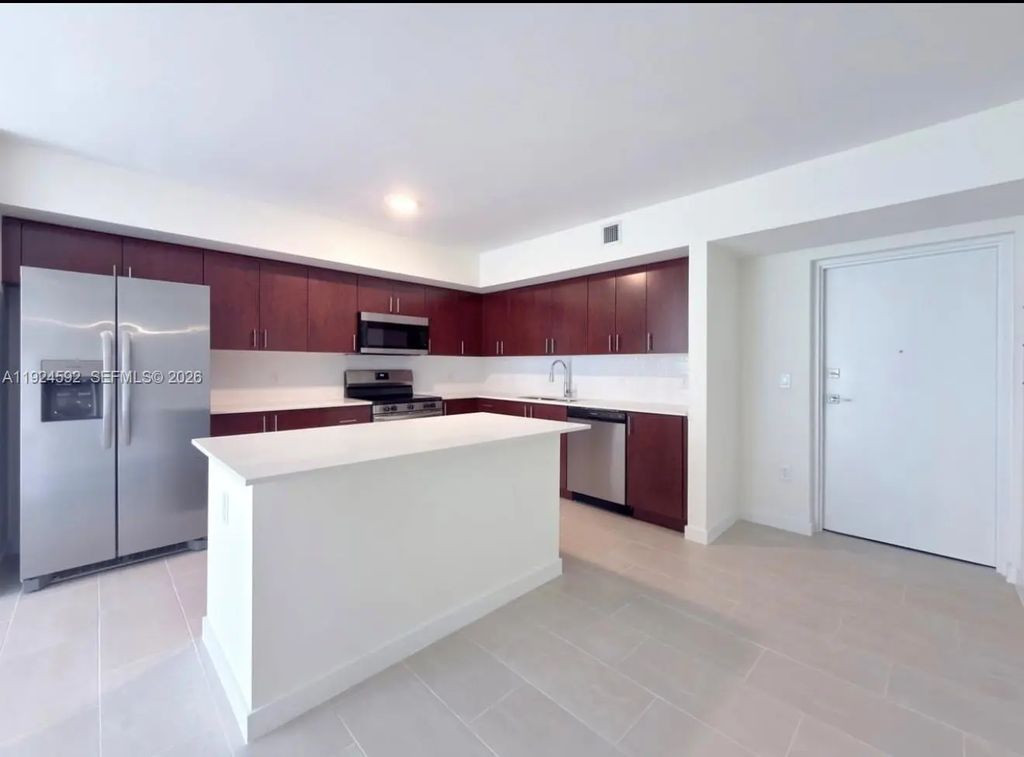 11239 Nw 4th Terrace #610, Sweetwater