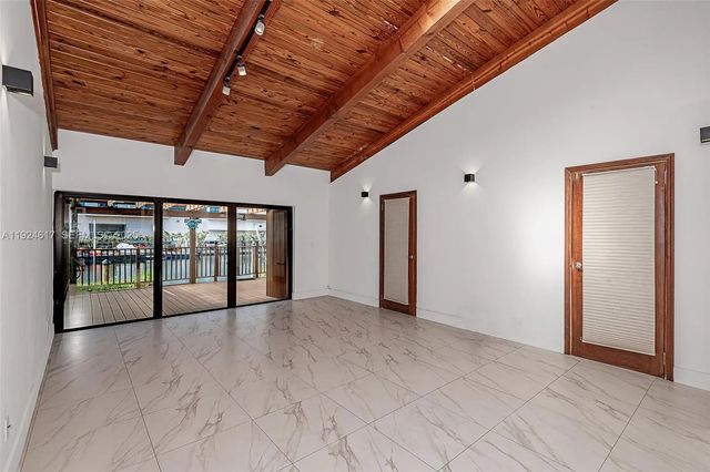3 of 39 - 2621 S Parkview Drive, Hallandale Beach, FL