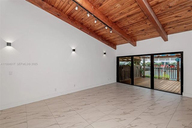 4 of 39 - 2621 S Parkview Drive, Hallandale Beach, FL