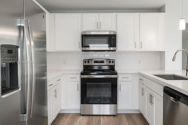 3 of 14 - 432 21st Street #2, West Palm Beach, FL