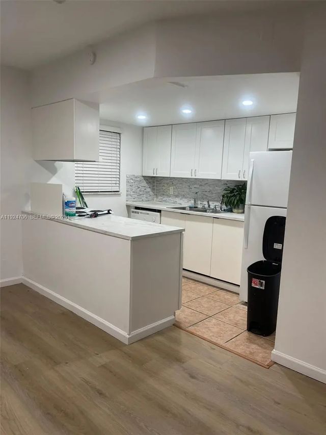 3 of 6 - 1100 Ne 9th Avenue #203, Fort Lauderdale, FL
