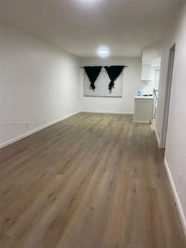4 of 6 - 1100 Ne 9th Avenue #203, Fort Lauderdale, FL