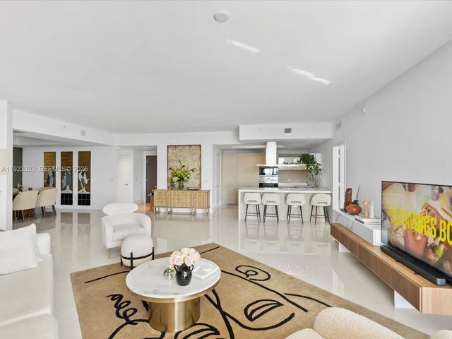 4 of 25 - 17111 Biscayne Boulevard #1104, North Miami Beach, FL