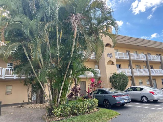 3 of 14 - 9370 Sunrise Lakes Boulevard #105, Sunrise, FL