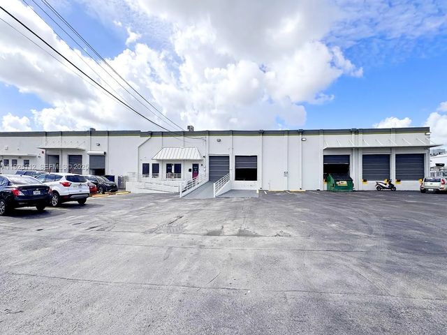 2 of 7 - 1950 Nw 70th Avenue #1970, Miami, FL
