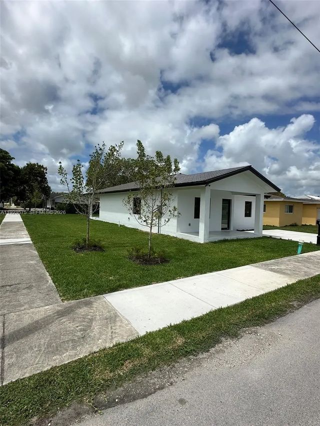 2 of 25 - 580 Sw 10th Avenue, Homestead, FL