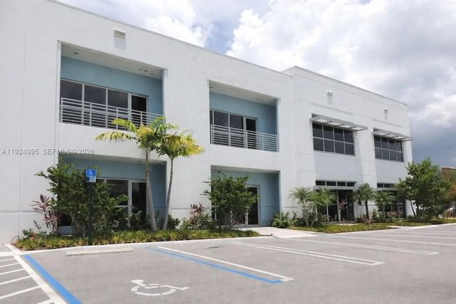 3 of 11 - 1500 Nw 89th Court #209, Doral, FL