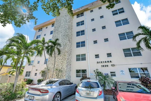 1830 Dixieanna Street #506, Hollywood