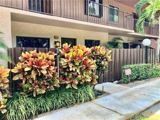 Photo of Listing #R11145326