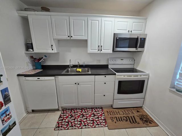 2 of 8 - 7837 Golf Cir Drive #310, Margate, FL