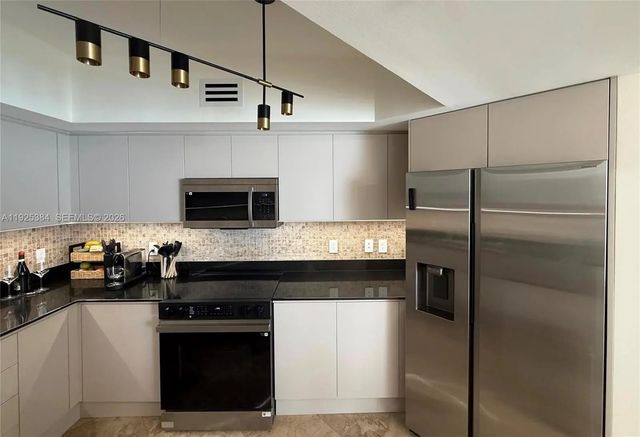 5 of 14 - 16699 Collins Avenue #2701, Sunny Isles Beach, FL