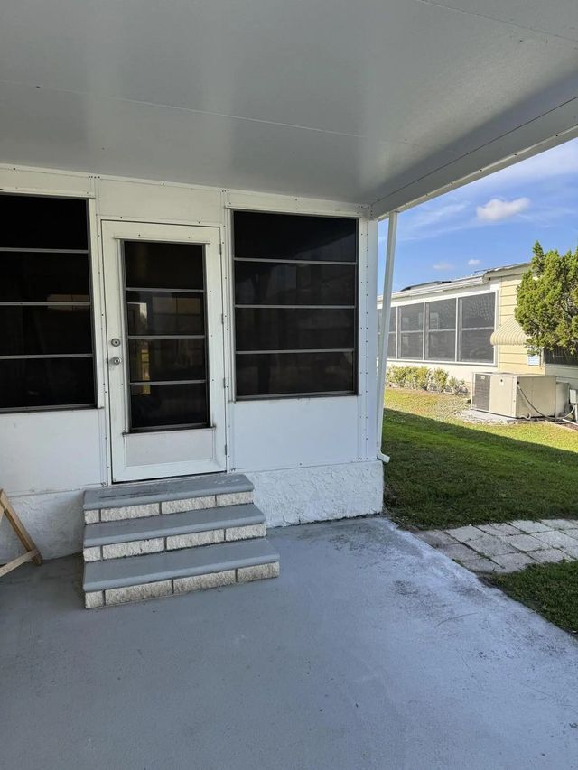 3 of 22 - 43 Las Casitas Court, Fort Pierce, FL