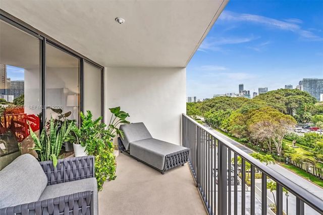 4 of 33 - 1865 Brickell Avenue #a703, Miami, FL
