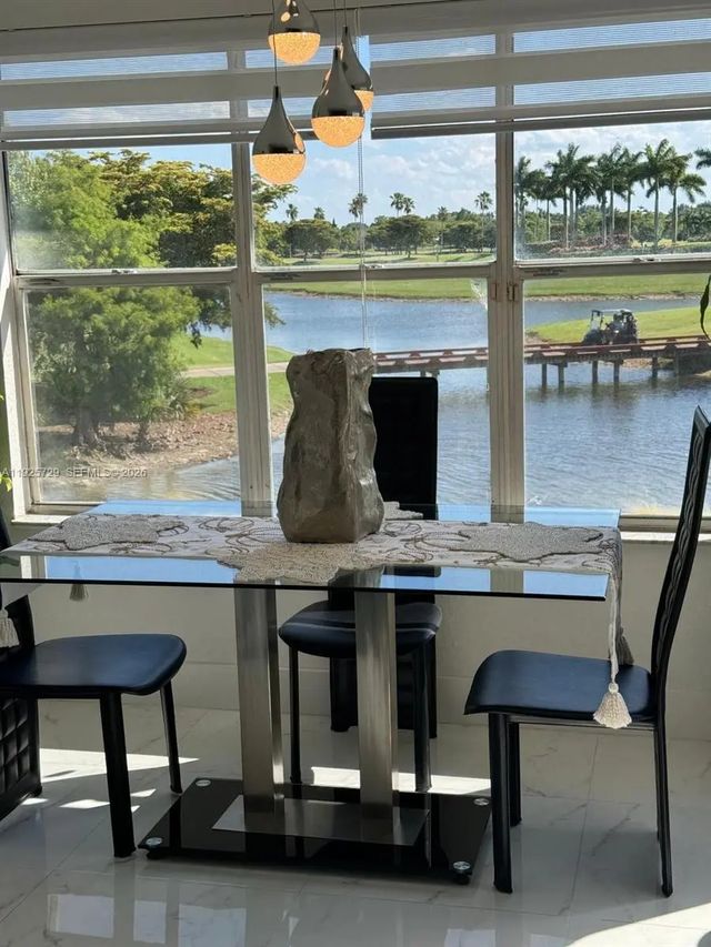 5 of 25 - 12650 Vista Isles Drive #923, Sunrise, FL