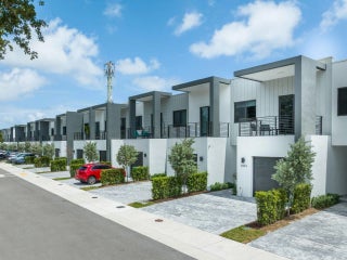 Photo of Listing #F10539454