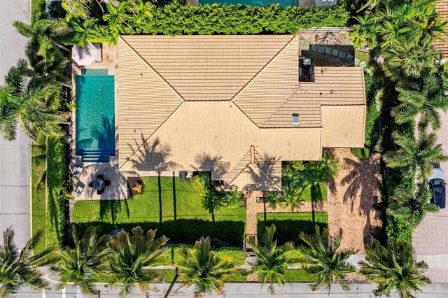 2 of 52 - 359 Poinciana Drive, Fort Lauderdale, FL