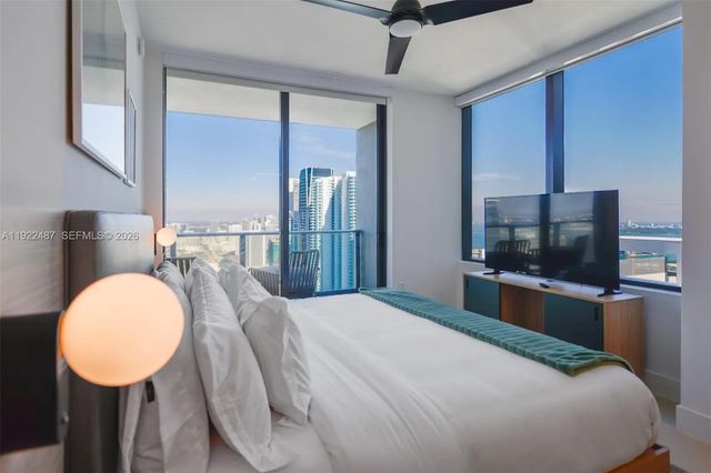 4 of 33 - 159 Ne 6th Street #4601, Miami, FL
