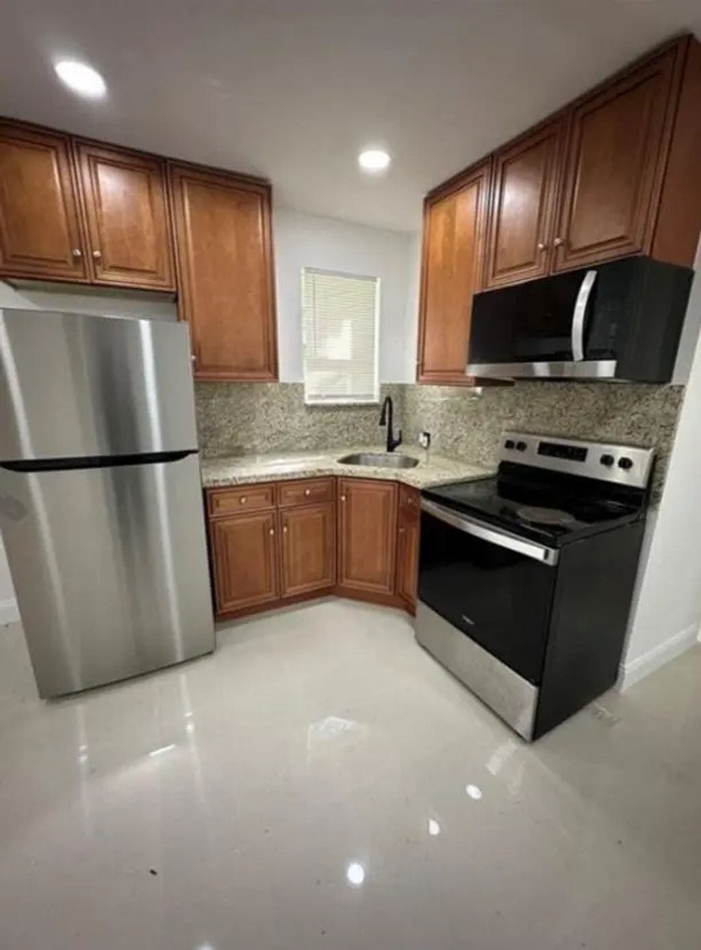 2312 Cleveland Street #2312, Hollywood