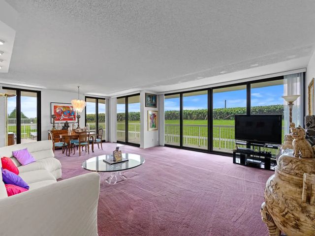 5 of 38 - 3300 S Ocean Boulevard #103s, Palm Beach, FL