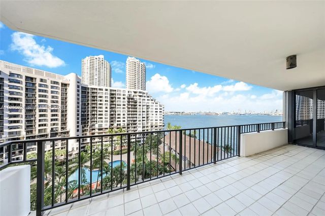 4 of 36 - 520 Brickell Key Drive #a1104, Miami, FL