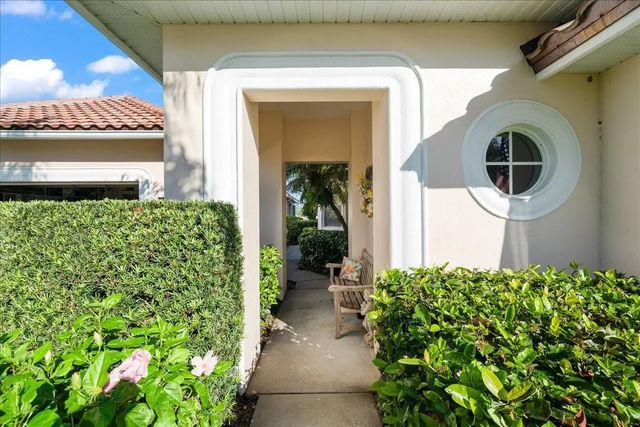 5 of 36 - 1725 Victoria Circle, Vero Beach, FL
