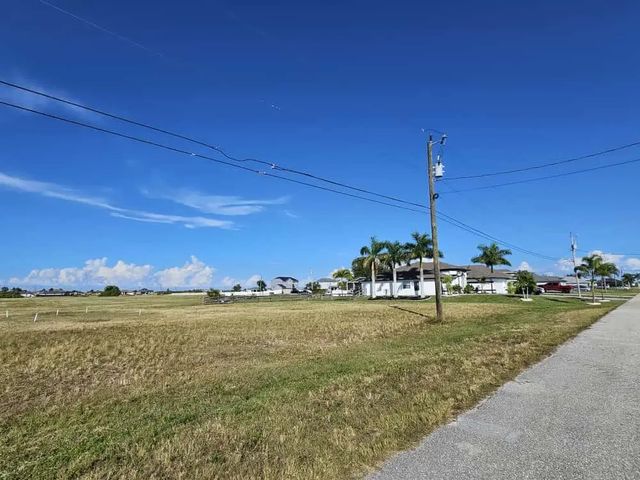 4 of 6 - 3405 Nw 6th Street, Cape Coral, FL