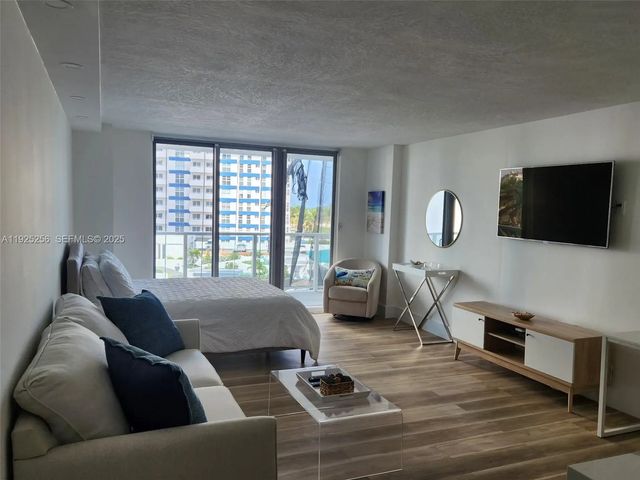 3180 S Ocean Drive #307, Hallandale Beach