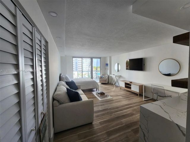 3 of 25 - 3180 S Ocean Drive #307, Hallandale Beach, FL