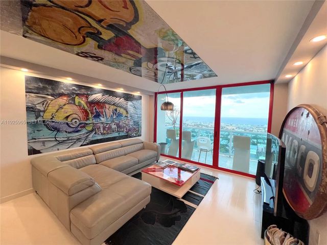 3 of 36 - 650 West Avenue #2804, Miami Beach, FL