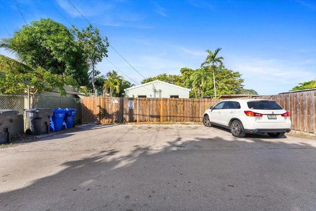 4 of 30 - 1928 Adams Street, Hollywood, FL