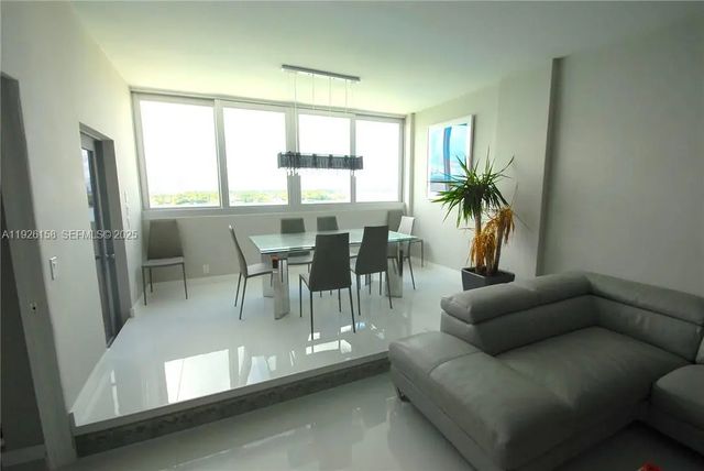 4 of 19 - 800 West Avenue #ph27, Miami Beach, FL
